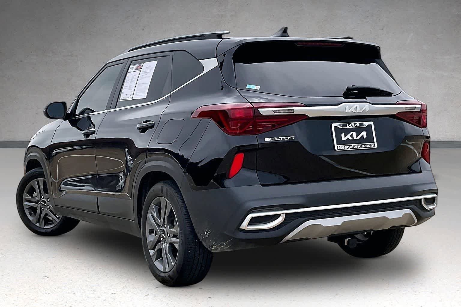 Certified 2023 Kia Seltos S FWD image 4