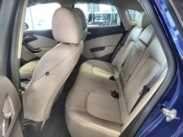 Used 2013 Buick Verano FWD image 22