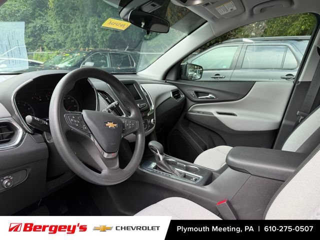 Used 2024 Chevrolet Equinox LS w/ Midnight Edition FWD image 3