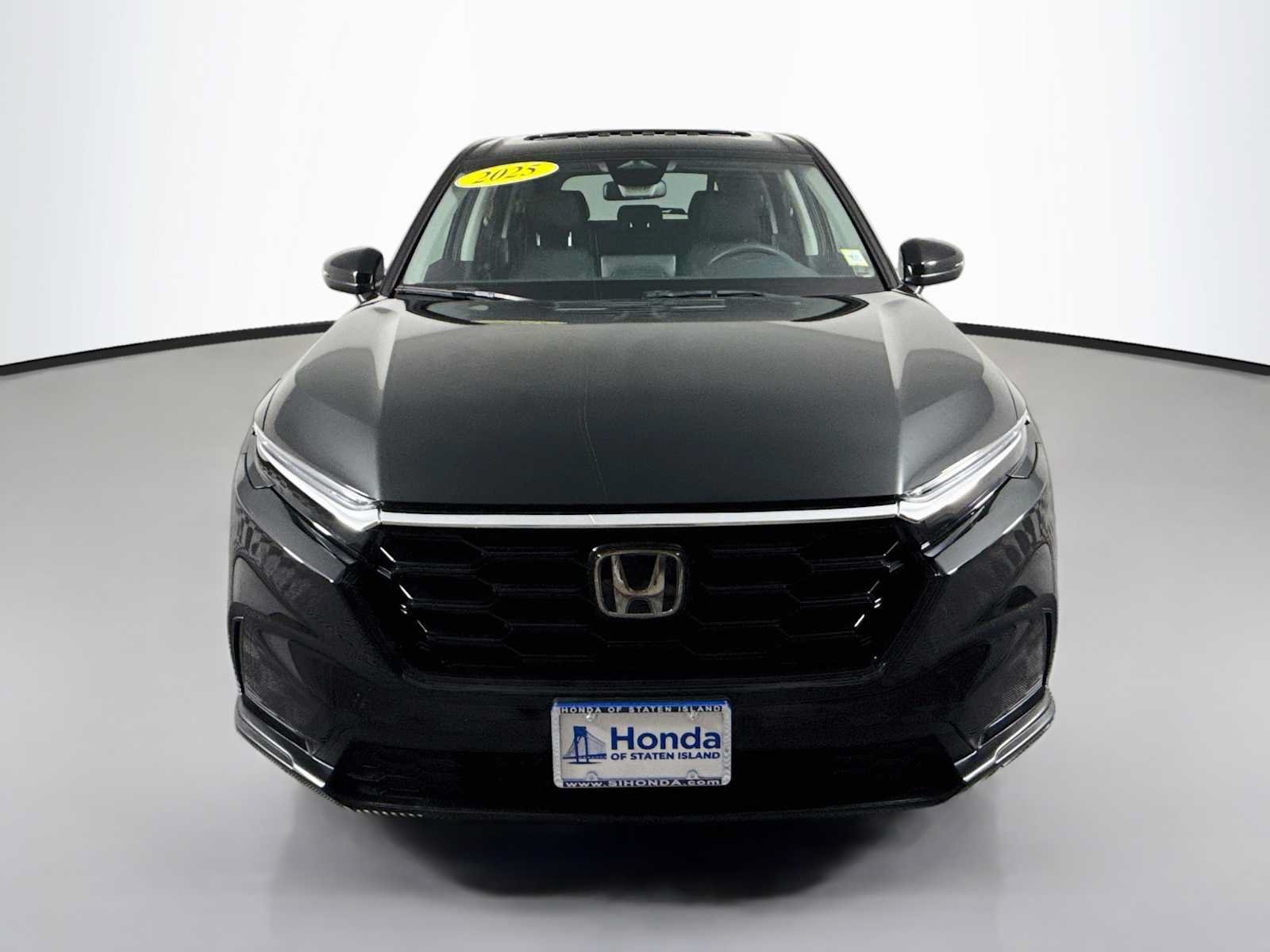 Used 2025 Honda CR-V EX image 2