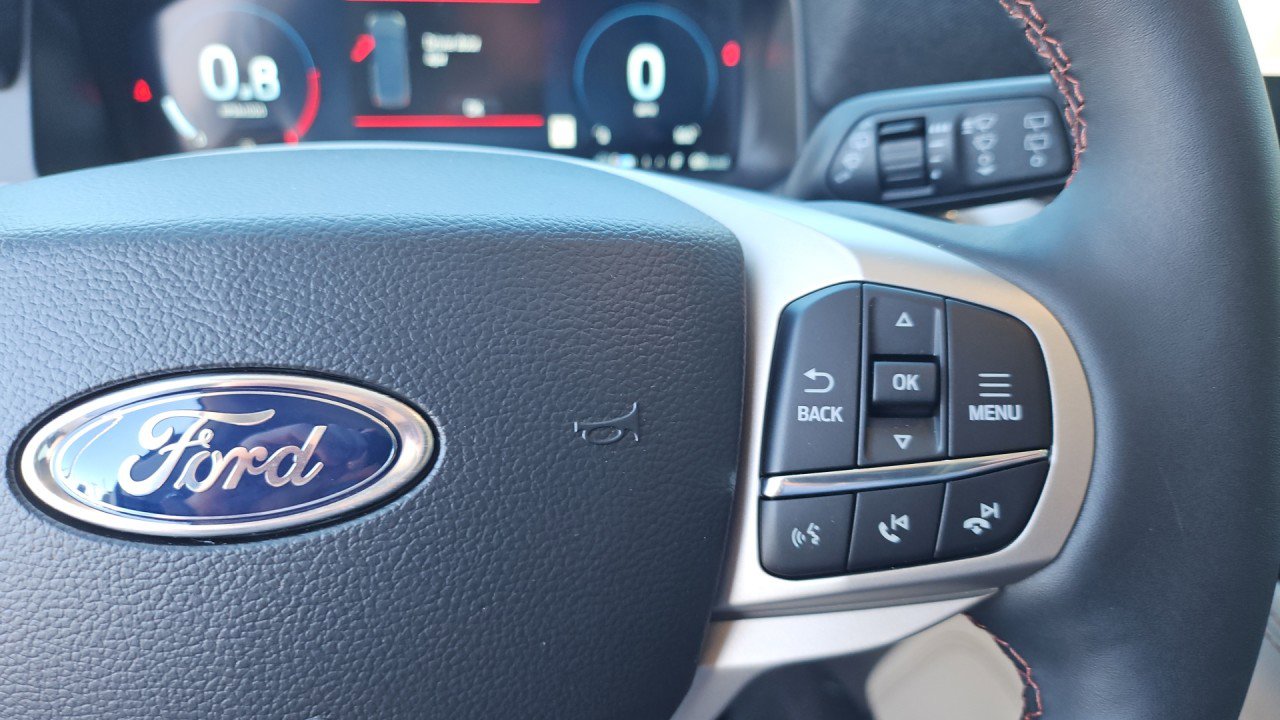 New 2025 Ford Explorer Active w/ Active Comfort Package image 12