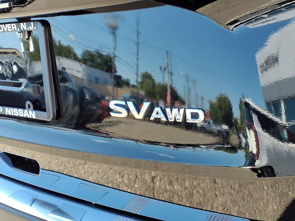 Used 2023 Nissan Rogue SV AWD/4WD image 10