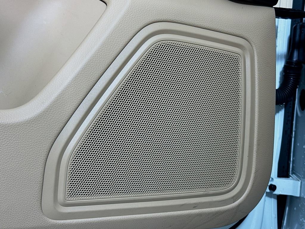 Used 2025 Porsche Macan image 21