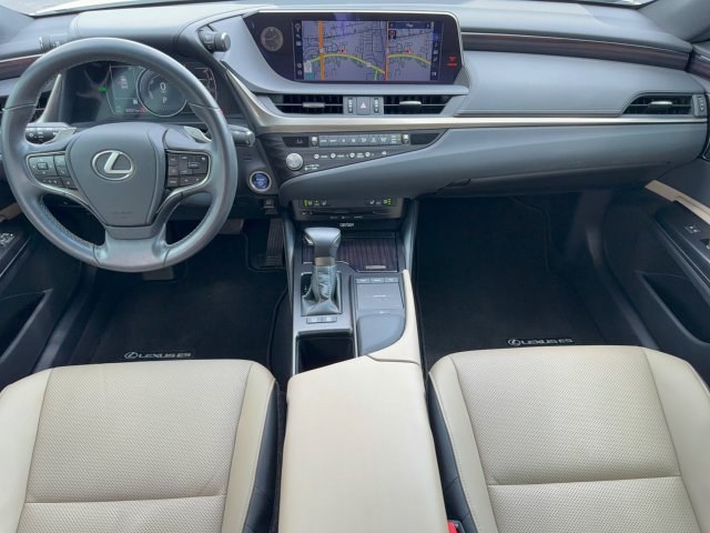 Used 2021 Lexus ES 300h w/ Premium Package FWD image 28