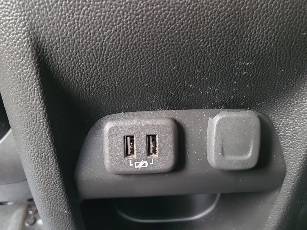 Used 2022 Chevrolet Colorado ZR2 image 12