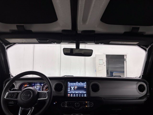 Used 2023 Jeep Gladiator Overland AWD/4WD image 10