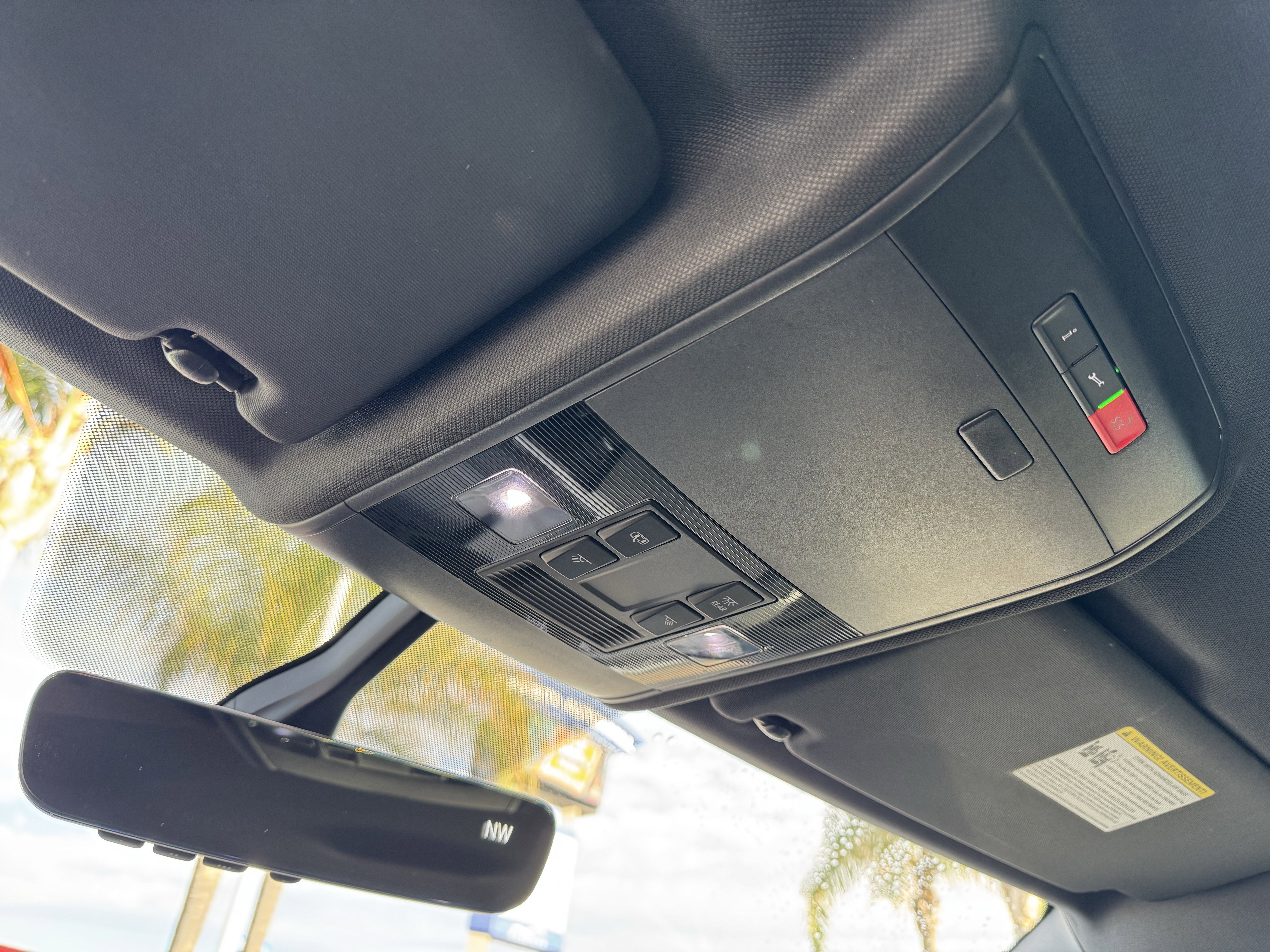 Certified 2023 Volkswagen Atlas Cross Sport SE w/ Black Wheel Package image 31