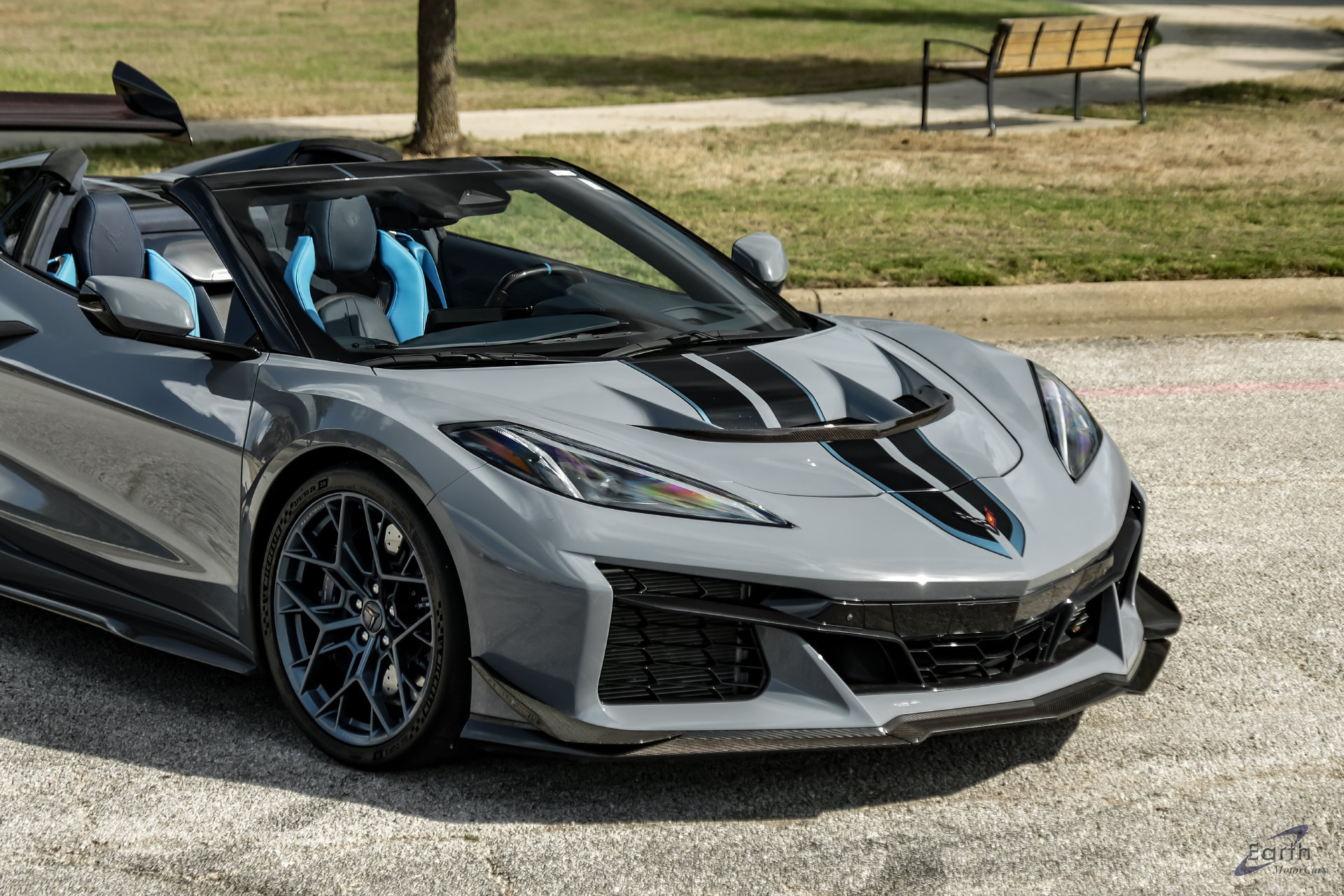 Used 2025 Chevrolet Corvette ZR1 w/ ZR1 Carbon Fiber Aero Package RWD image 37