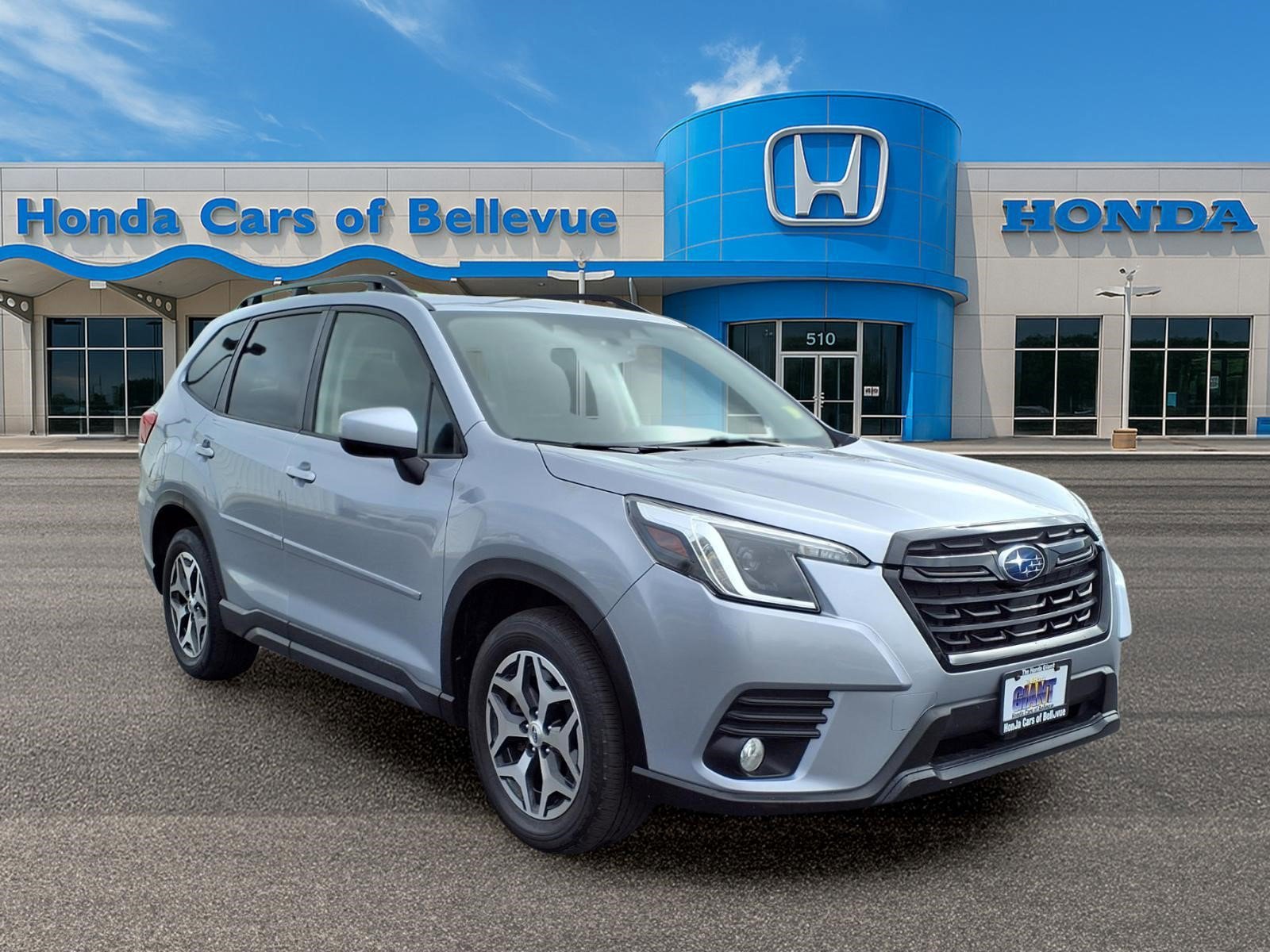 Used 2022 Subaru Forester Premium AWD/4WD image 10