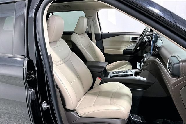 Used 2020 Ford Explorer Platinum AWD/4WD image 37