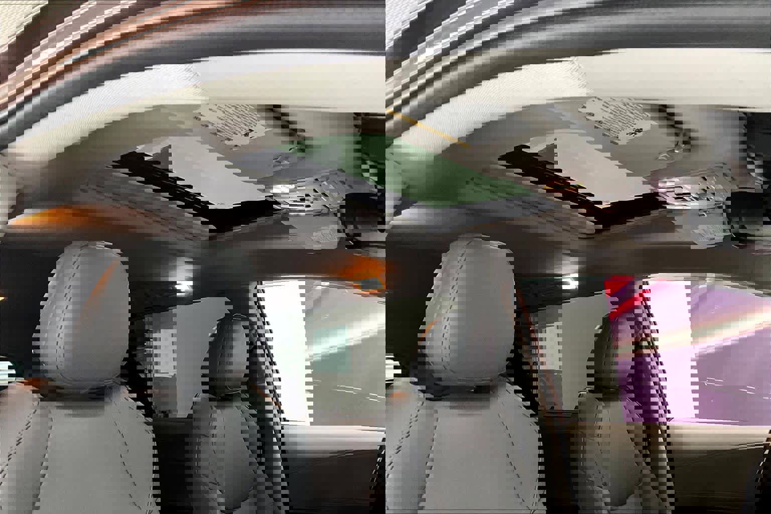 Used 2022 Toyota Sienna XLE image 28