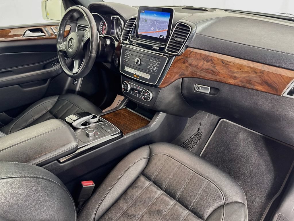 Used 2018 Mercedes-Benz GLS 450 4MATIC image 39