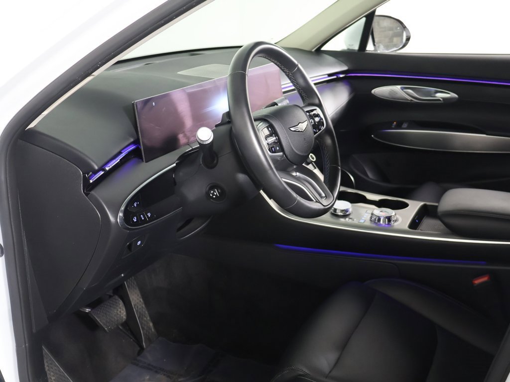 Used 2026 Genesis GV70 2.5T Select image 24