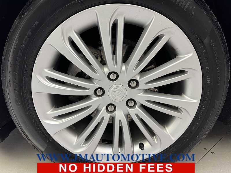 Used 2019 Buick LaCrosse Essence w/ Sights and Sounds Package image 9