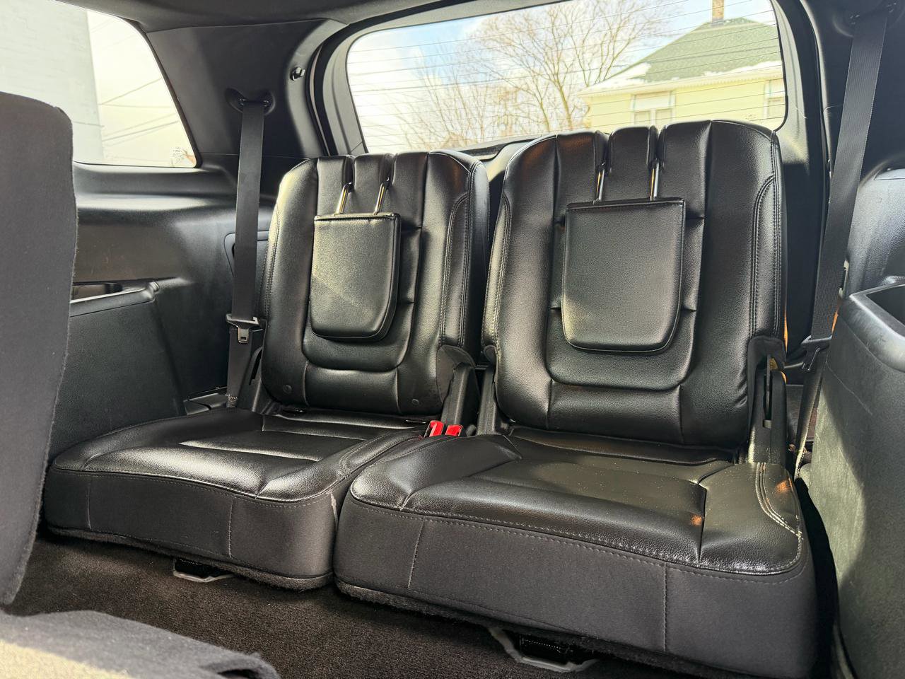 Used 2018 Ford Explorer XLT w/ Equipment Group 202A image 9