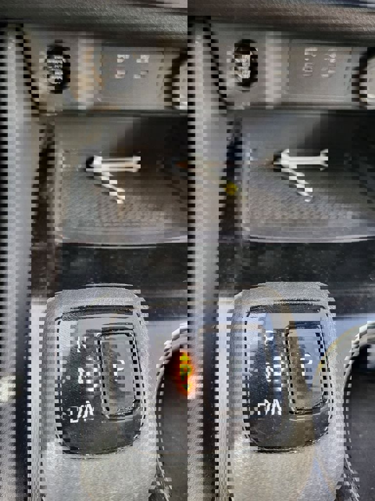 Used 2024 Nissan Rogue SV image 9