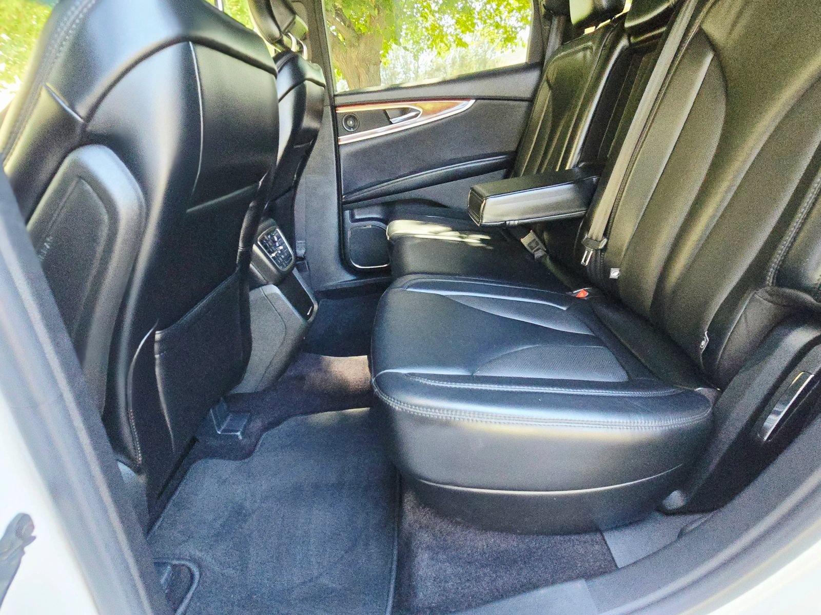 Used 2016 Lincoln MKX Select w/ Select Plus Package FWD image 36