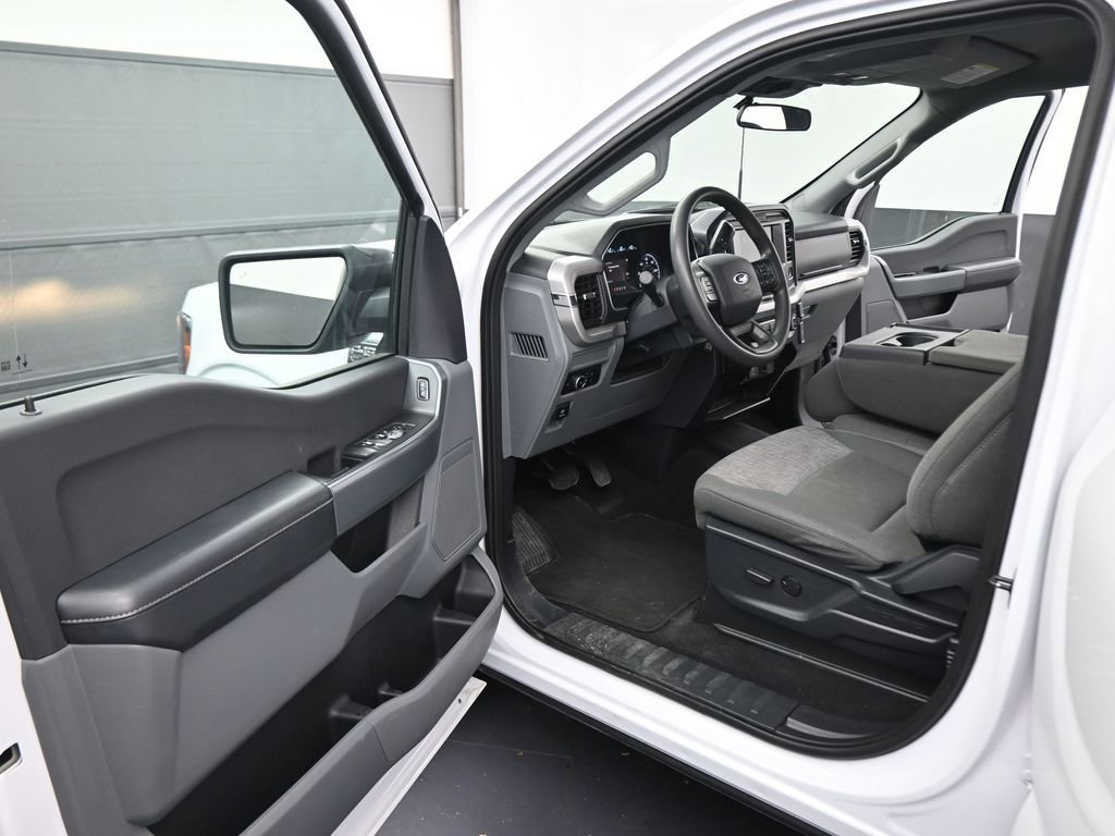 Used 2023 Ford F150 XLT image 38