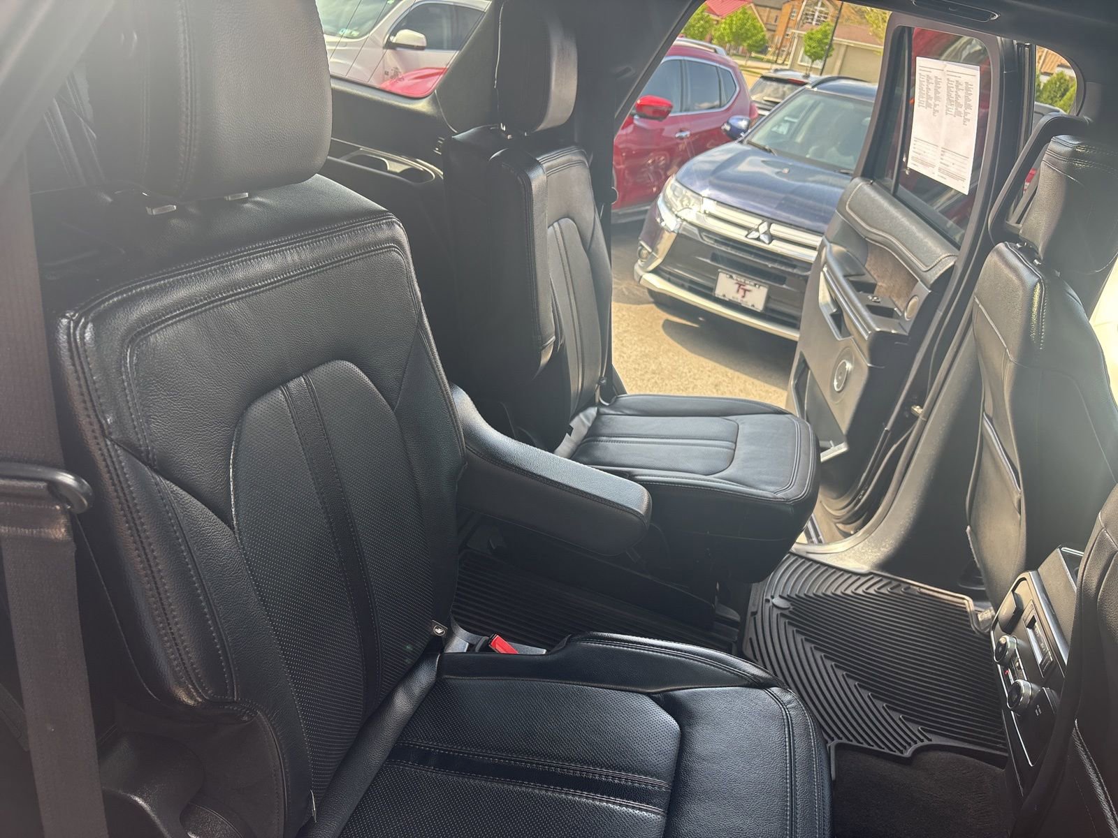 Used 2020 Ford Expedition Limited w/ Equipment Group 302A image 24