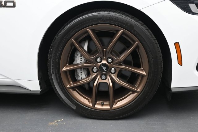 Used 2025 Ford Mustang GT Premium RWD image 33