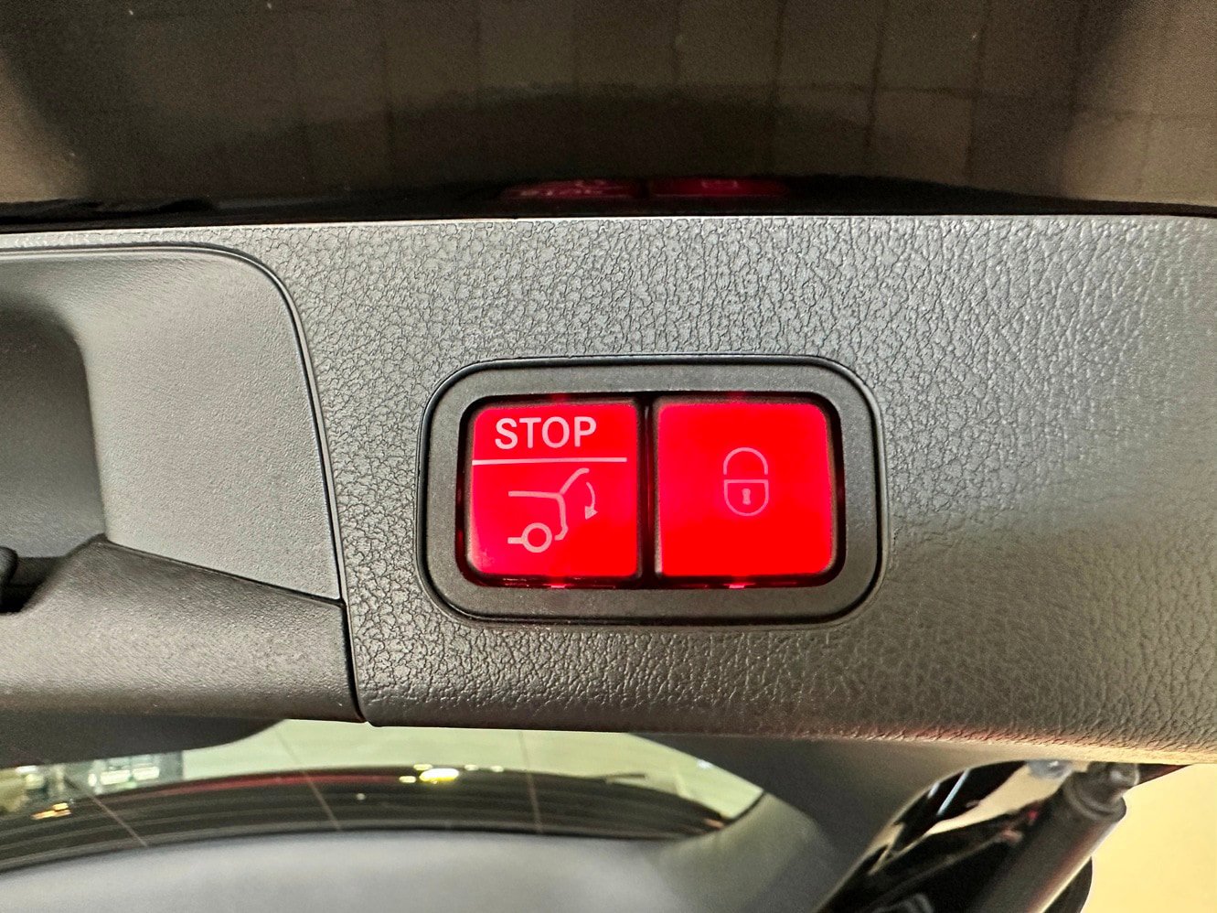 Certified 2023 Mercedes-Benz GLB 250 4MATIC image 34