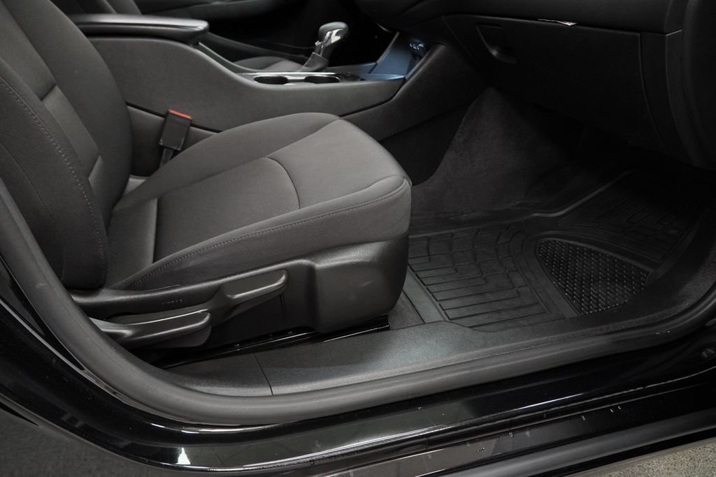 Used 2022 Chevrolet Malibu LS FWD image 48