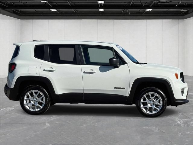 Certified 2023 Jeep Renegade Latitude AWD/4WD image 4