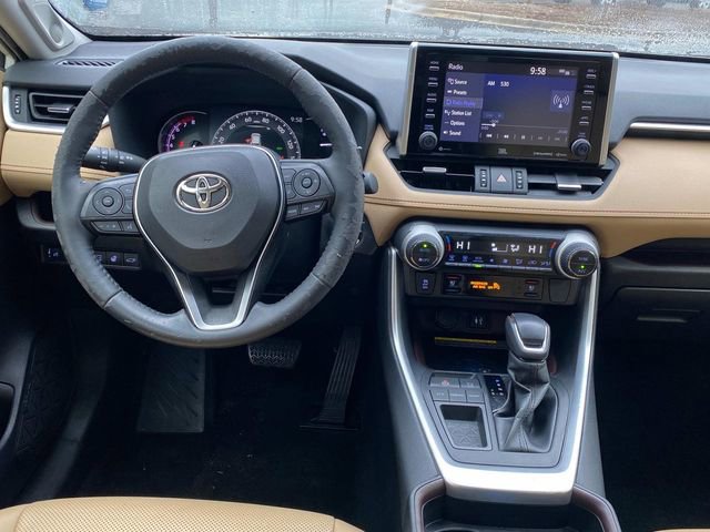 Used 2019 Toyota RAV4 Limited w/ Advanced Technology Package image 9