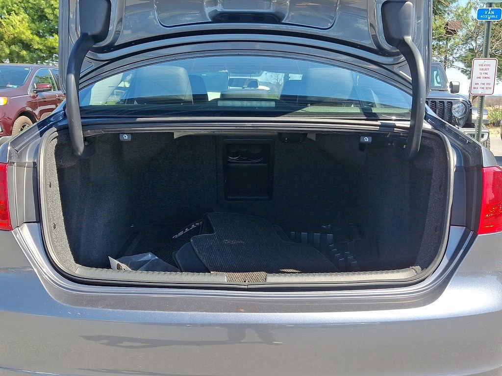 Used 2013 Volkswagen Jetta SE image 28