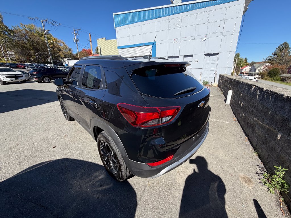 Used 2023 Chevrolet TrailBlazer LT AWD/4WD image 4