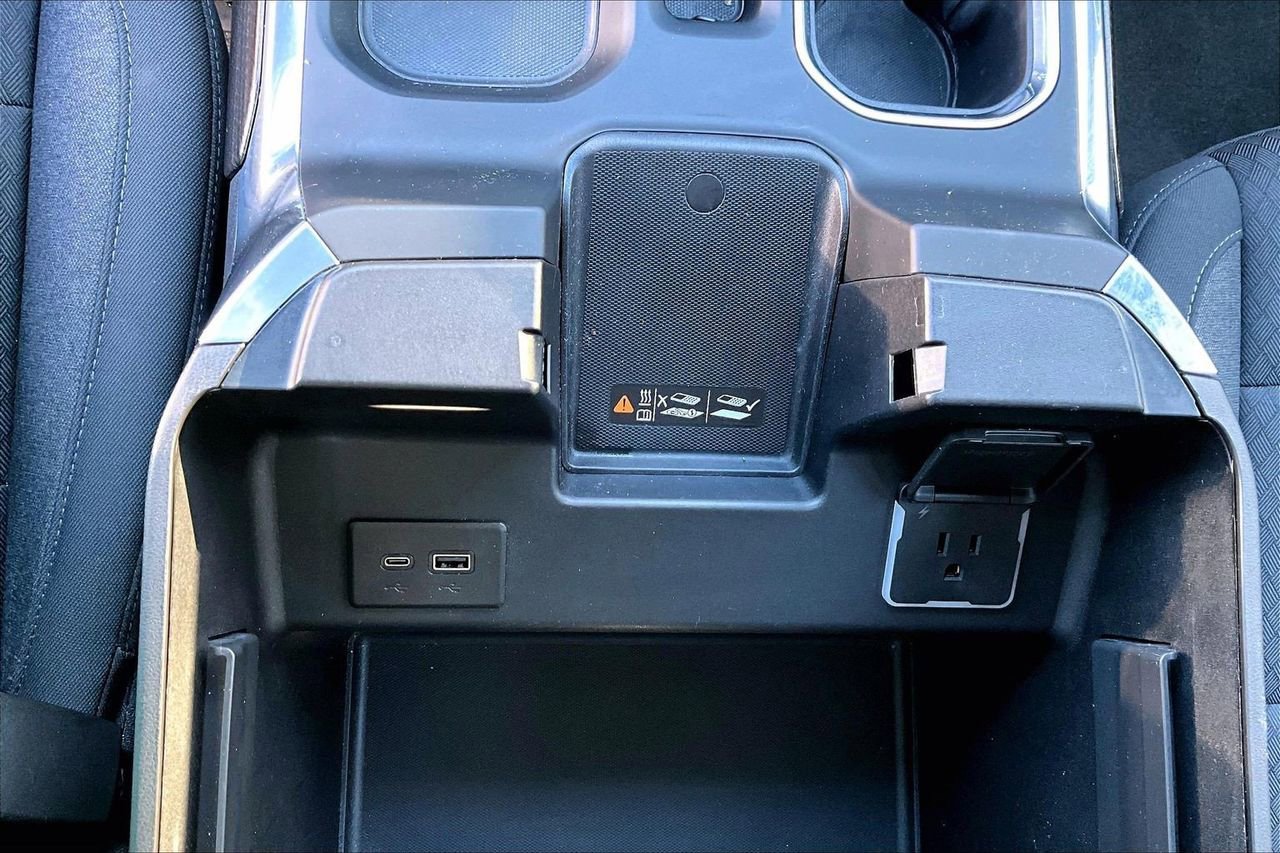 Used 2024 Chevrolet Silverado 1500 RST image 17