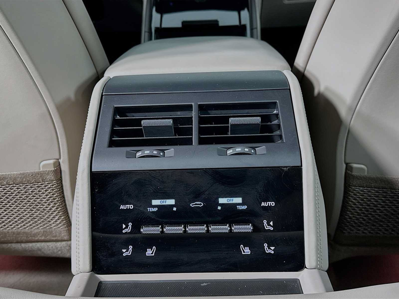 Certified 2024 Porsche Panamera 4 AWD/4WD image 25