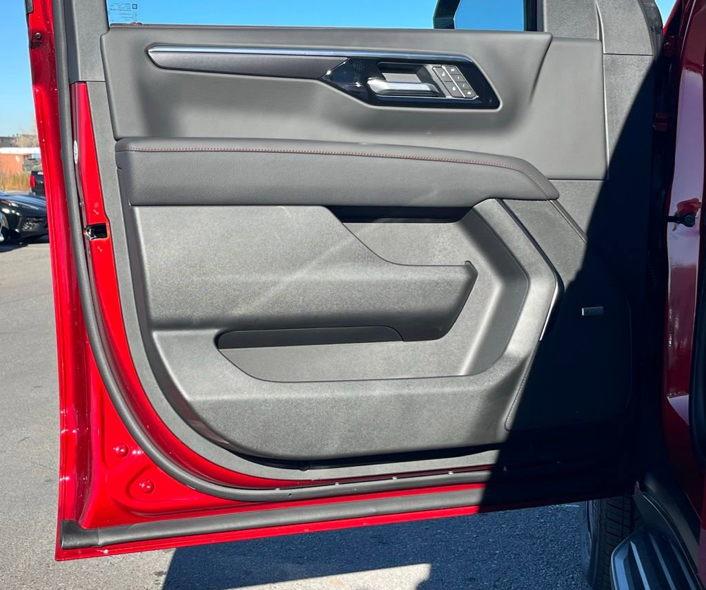 New 2026 Chevrolet Suburban RST w/ Comfort Package image 7