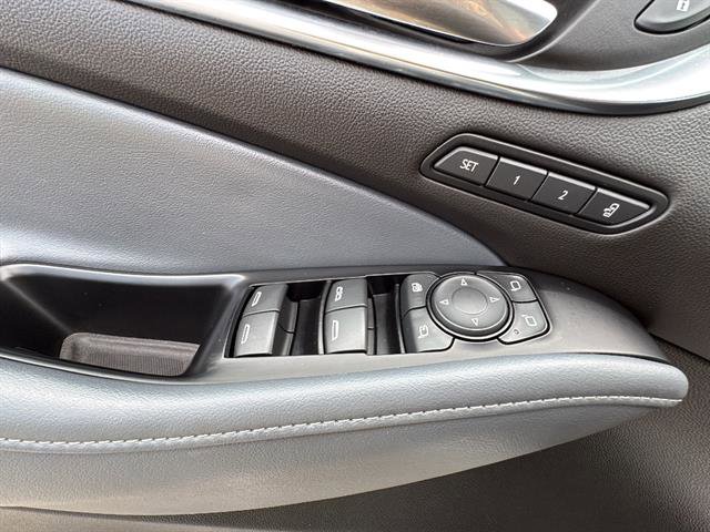 Used 2024 Buick Enclave Premium image 19