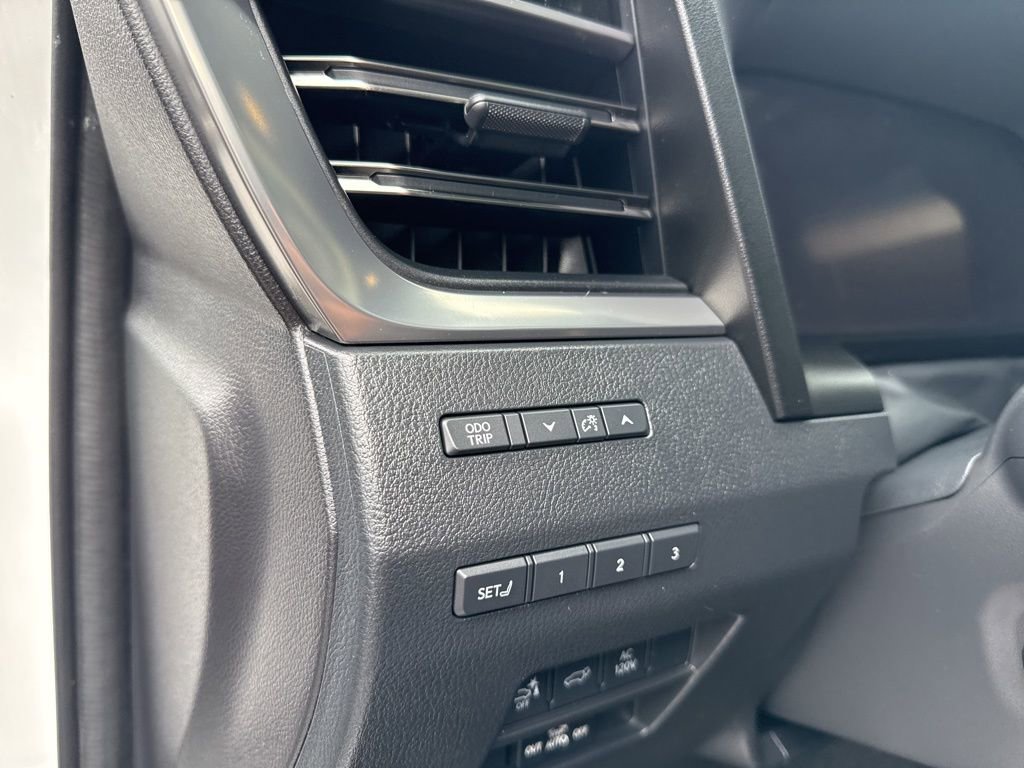 Used 2025 Lexus GX 550 w/ Cold Area Package AWD/4WD image 23