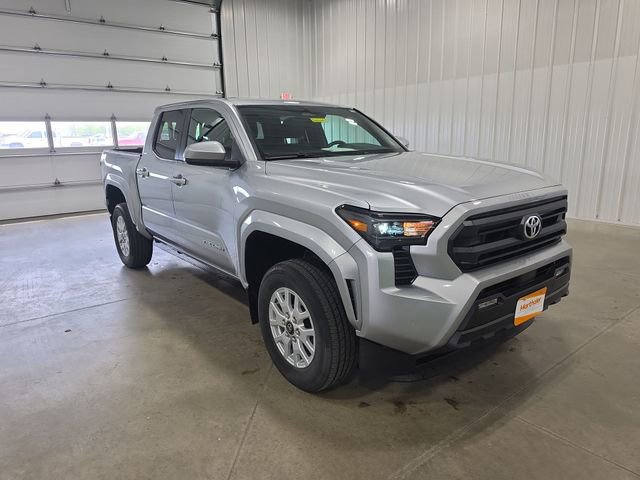 Used 2024 Toyota Tacoma SR5 AWD/4WD image 2