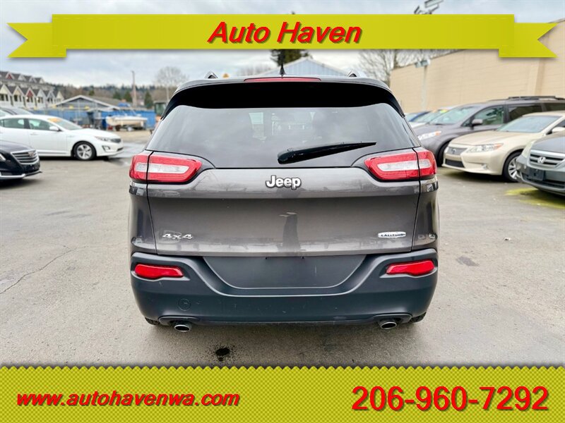 Used 2014 Jeep Cherokee Latitude AWD/4WD image 6