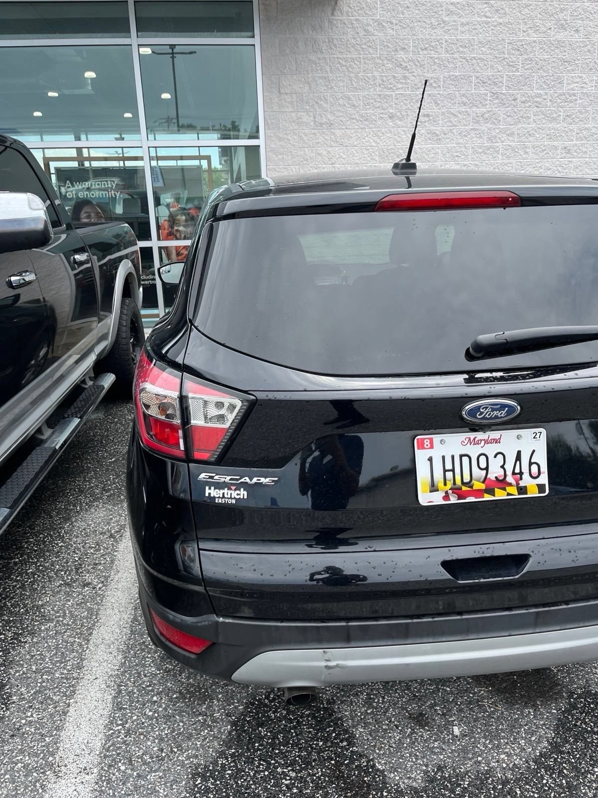 Used 2017 Ford Escape SE AWD/4WD image 3