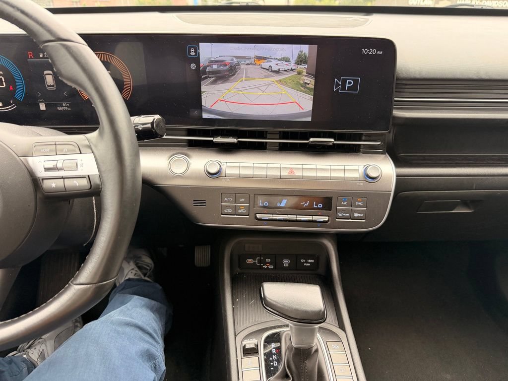 Used 2025 Hyundai Kona SEL AWD/4WD image 4