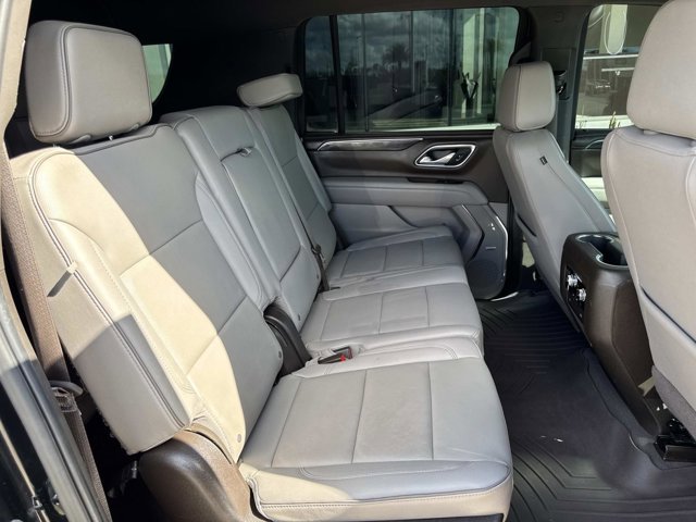 Used 2024 GMC Yukon XL SLT image 24