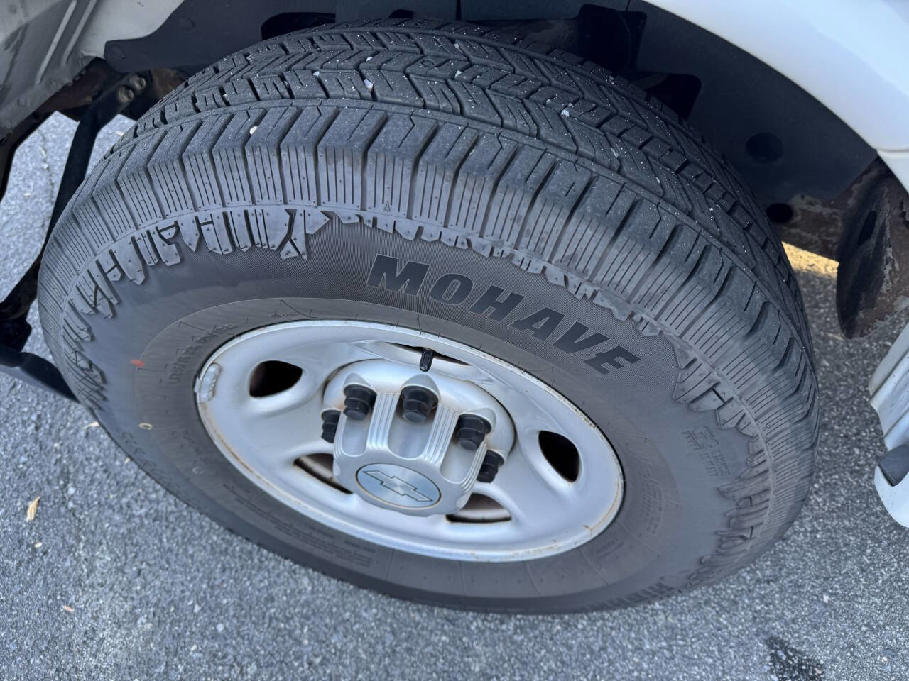 Used 2020 Chevrolet Express 2500 LS w/ Driver Convenience Package RWD image 15