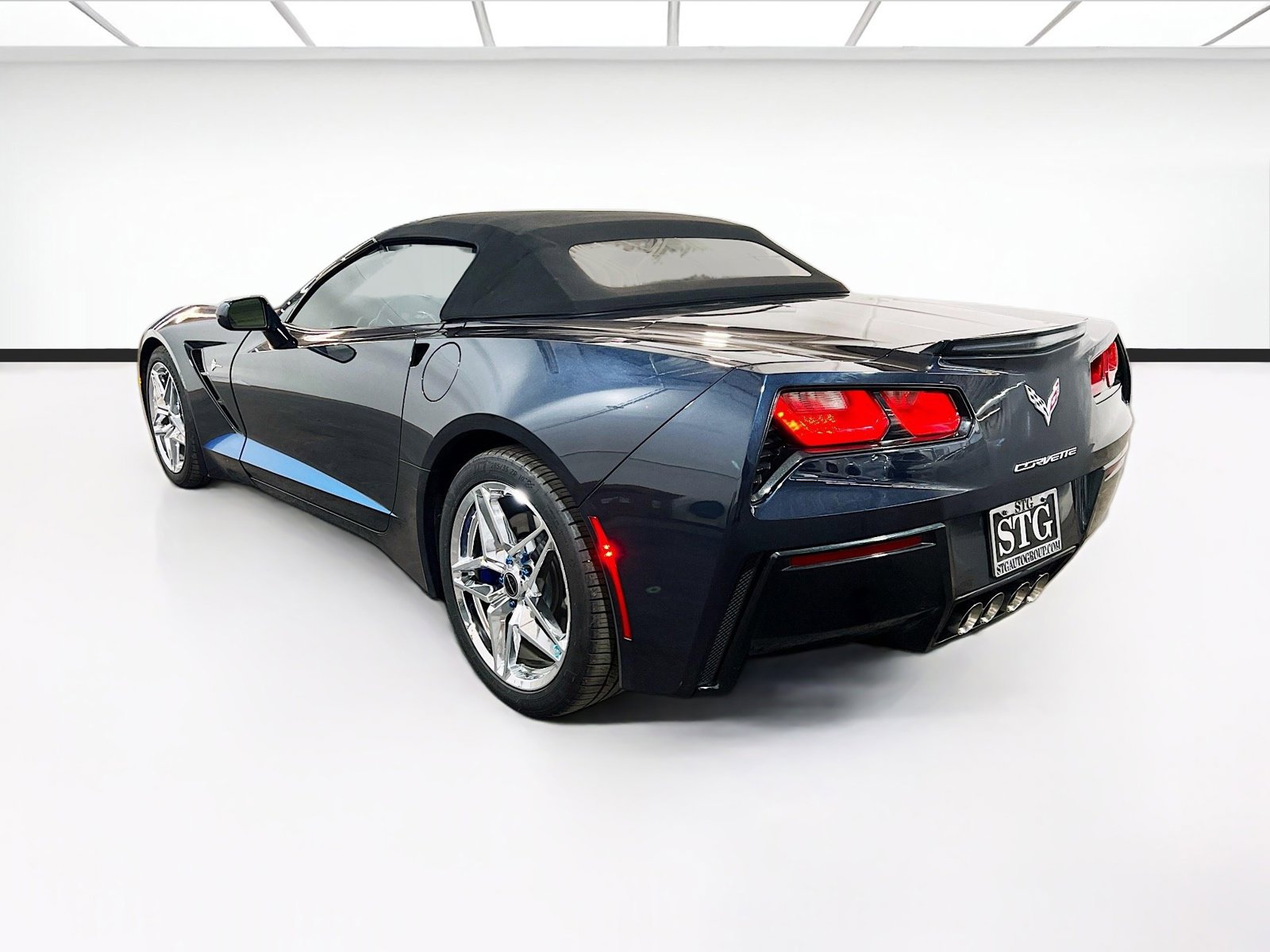 Used 2014 Chevrolet Corvette Stingray Convertible w/ 3LT Preferred Equipment Group image 6