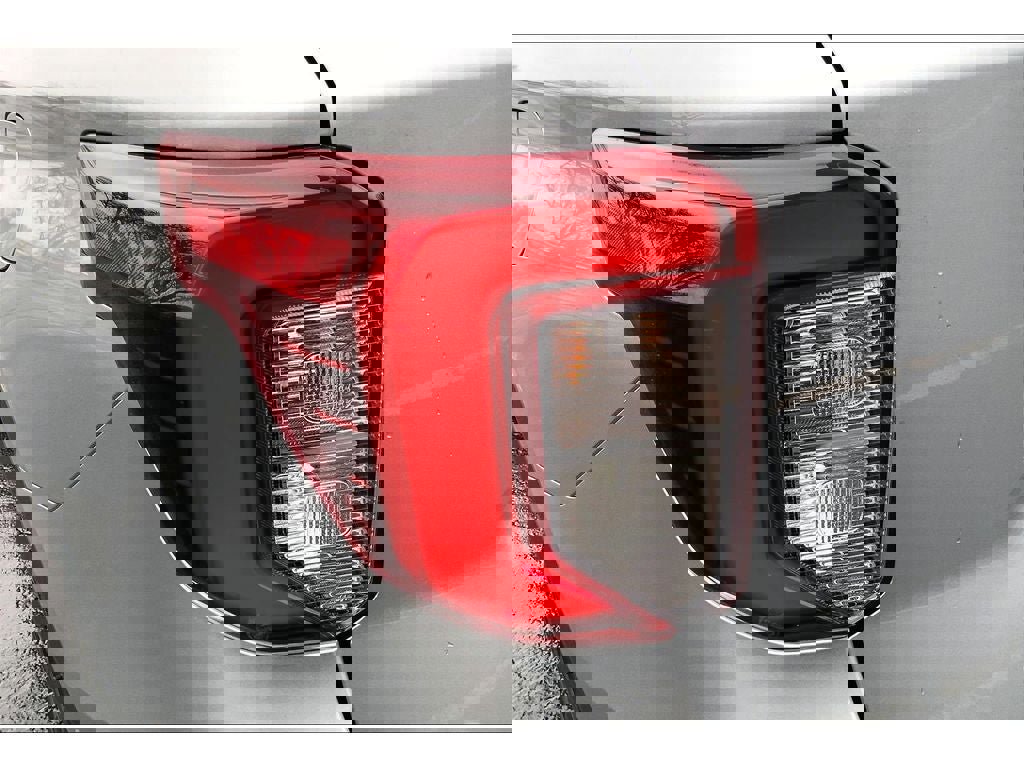 Used 2024 Ford Explorer ST w/ Equipment Group 401A image 32