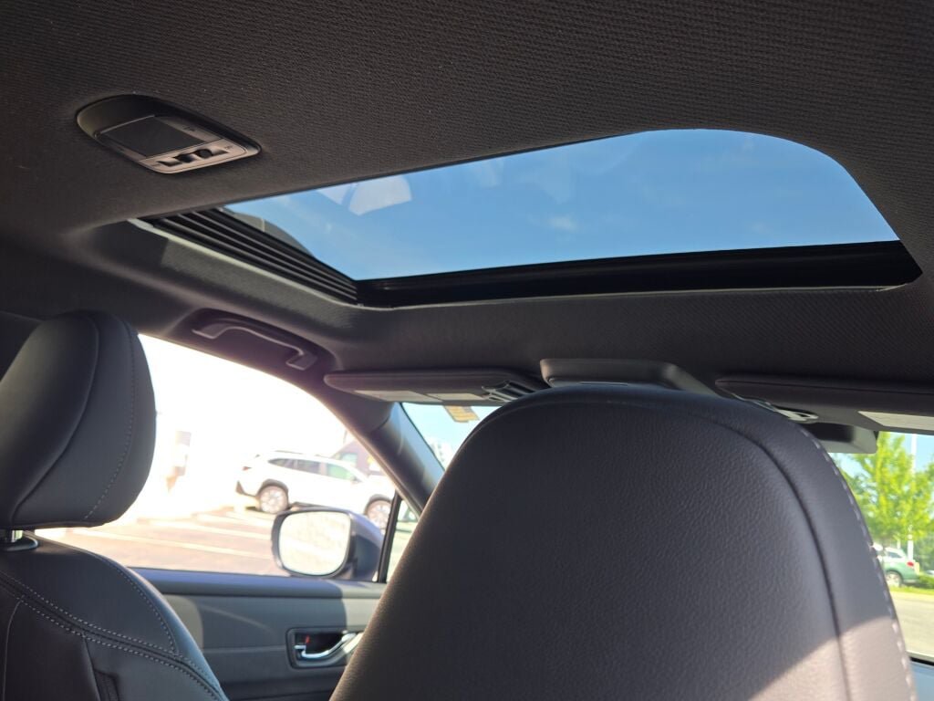 New 2026 Subaru Outback Touring AWD/4WD image 9