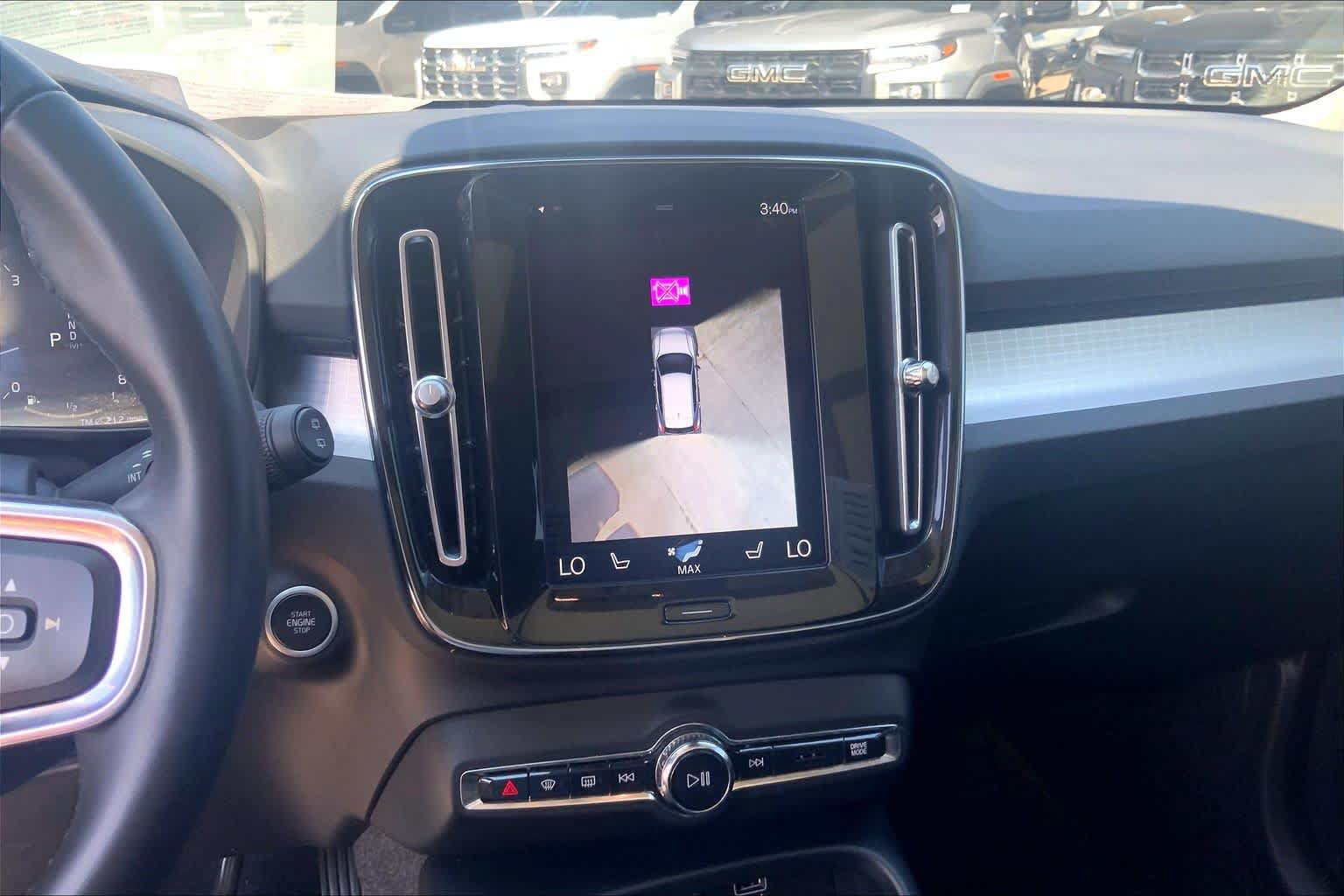 Used 2022 Volvo XC40 T5 Momentum AWD/4WD image 31