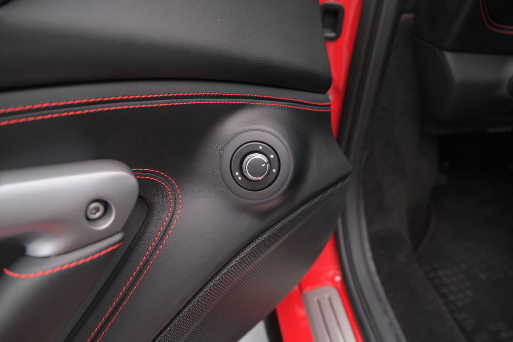 Used 2022 Ferrari F8 Tributo RWD image 15
