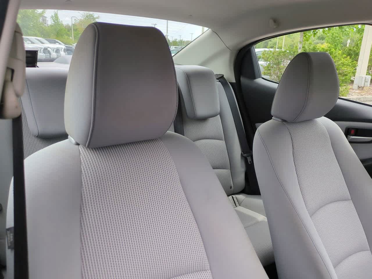 Certified 2019 Toyota Yaris L FWD image 7