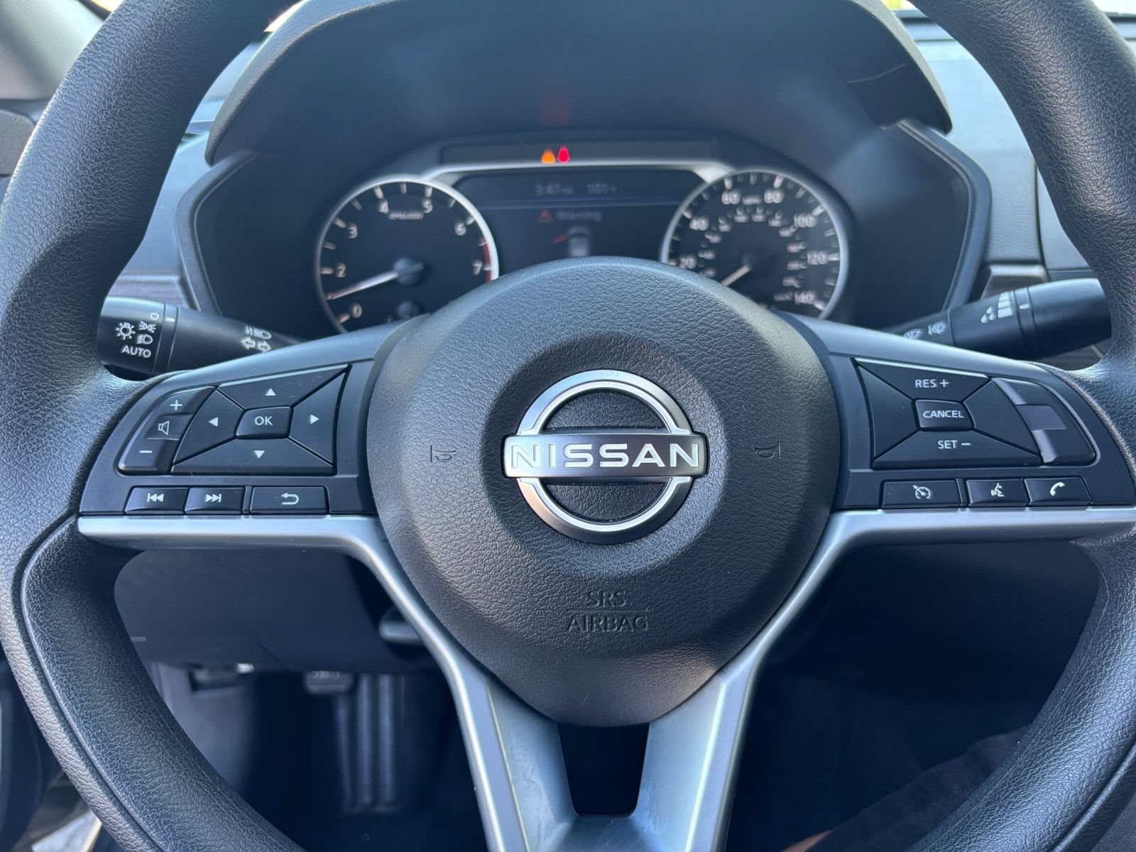 Used 2025 Nissan Altima 2.5 SV FWD image 27