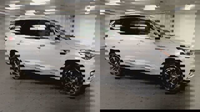 Certified 2021 Buick Enclave Essence w/ Sport Touring Edition image 2