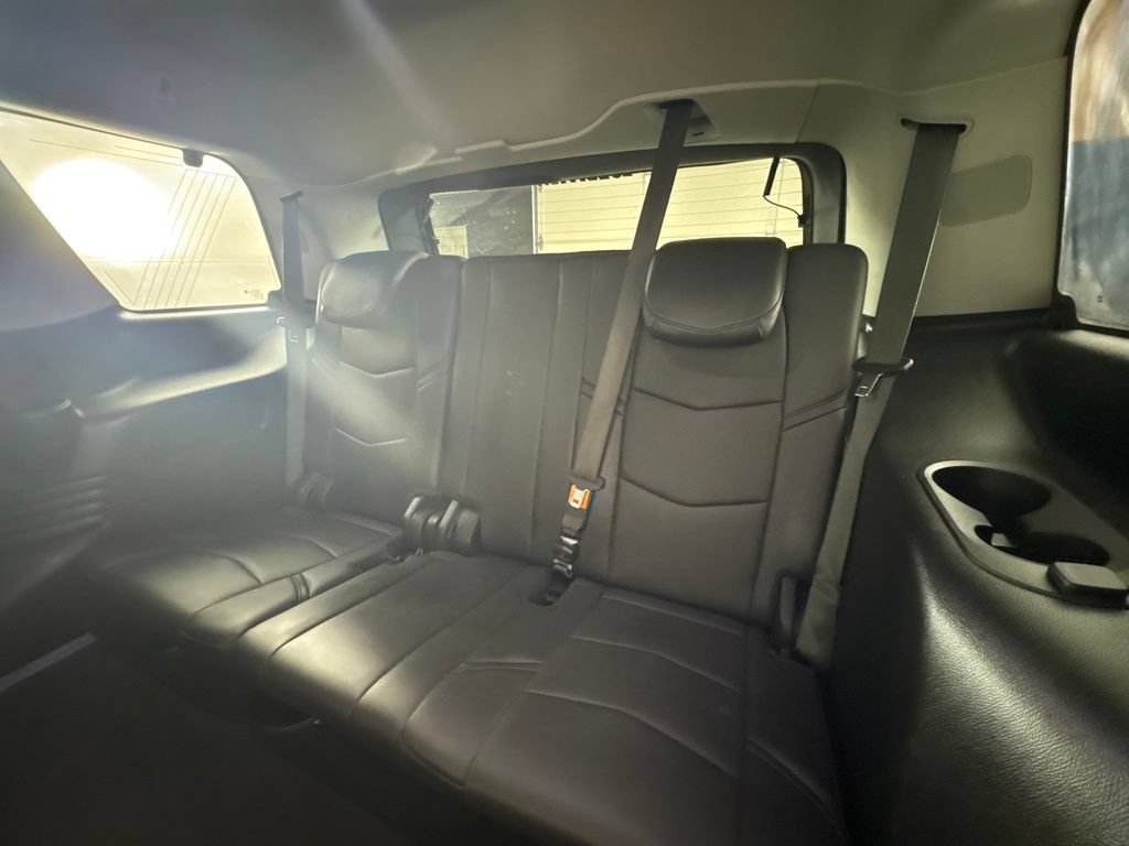 Used 2019 Cadillac Escalade Luxury AWD/4WD image 53